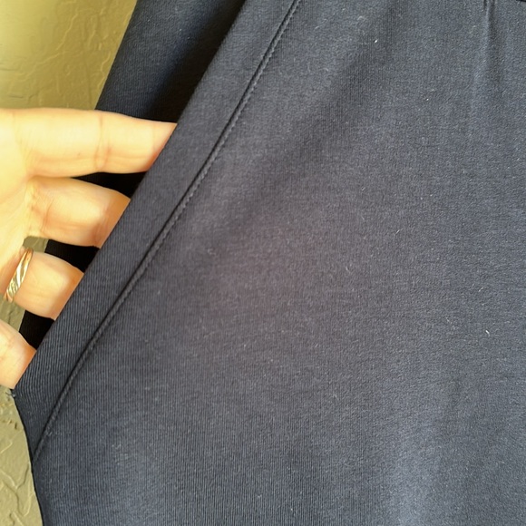 2 pairs 1 Navy 1 Black Talbots Gaucho soft Elegant Navy Pants size medium - Picture 2 of 9